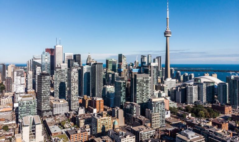 Tổng chi phí du học Canada không đắt đỏ như du học Mỹ, Anh…