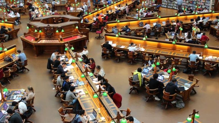 Du học Canada: top 10 các trường đại học nổi tiếng ở Canada
